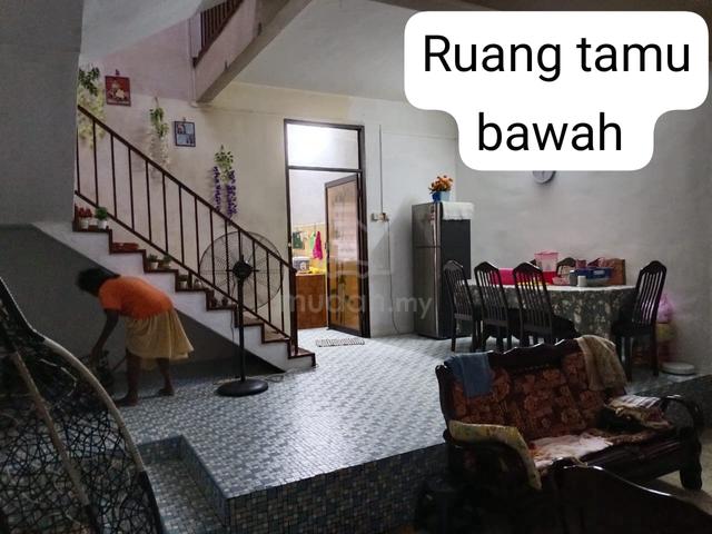 Rumah teres Dua Tingkat diTaman Pertama, Taiping, Perak 1