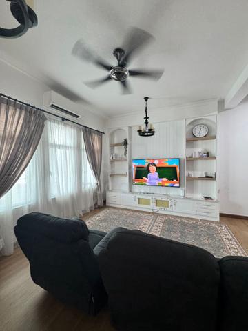 FULLY FURNISHED RENOVATED | 2 Storey Terrace Broadhill Forest Heights 1