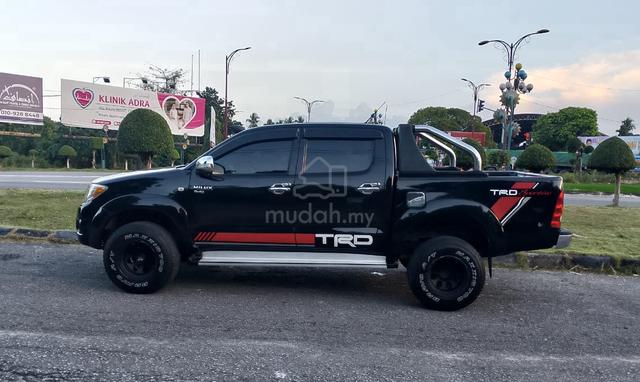 2009 Toyota HILUX 2.5 G DOUBLE CAB (A) - 4
