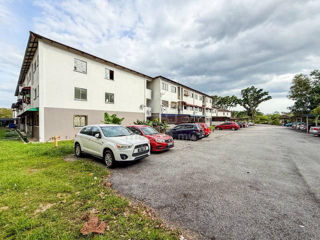 Ixora Apartment ( Garden Avenue ) 1