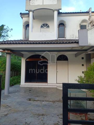 2-Storey End lot Terraced House For Sale 1