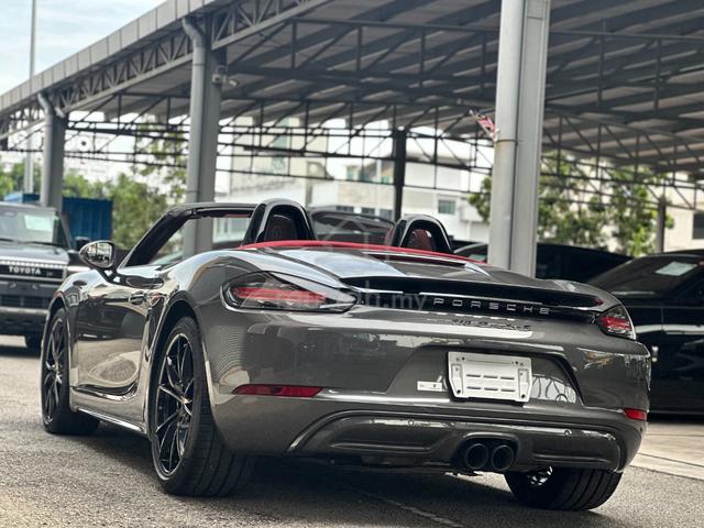 2022 Porsche Boxster 718 S 2.5 PDK Convertible - 2
