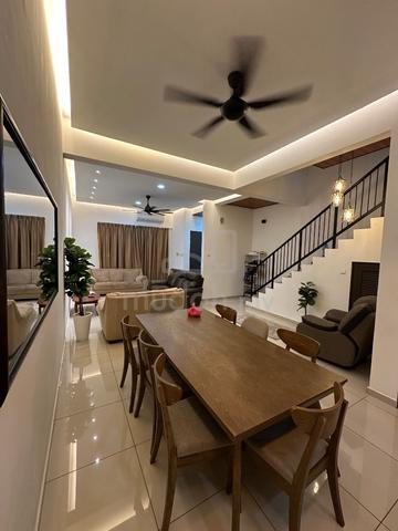 3 Storey Terrace Puchong Renovated Fully Furnished MYRA MERANTI 1