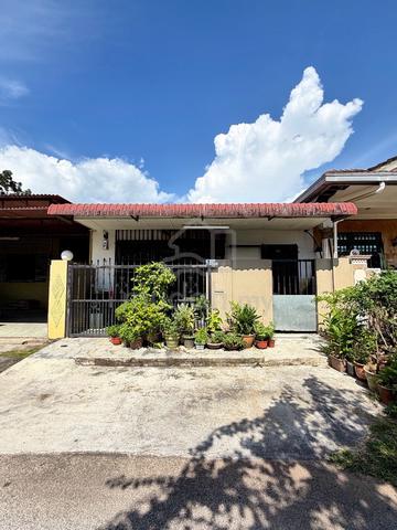 Taman Ria 🏡 Renovated | 40k below Mv | Kejiranan Melayu 1