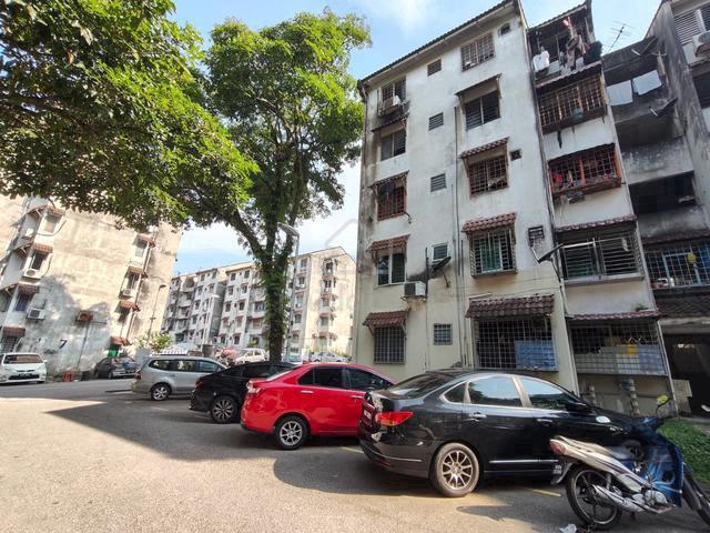 Desa Petaling Flat 1