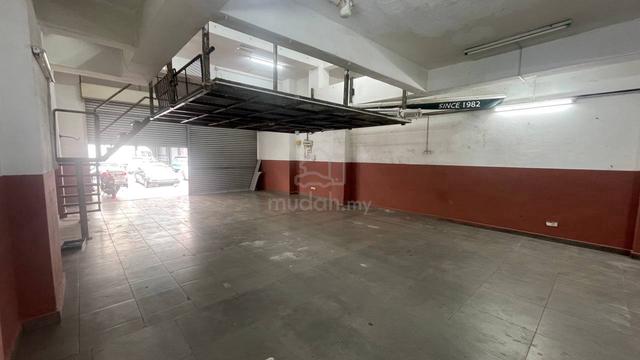 Near IDCC + Ground Floor Shoplot Otomobil Seksyen 15, Shah Alam 1