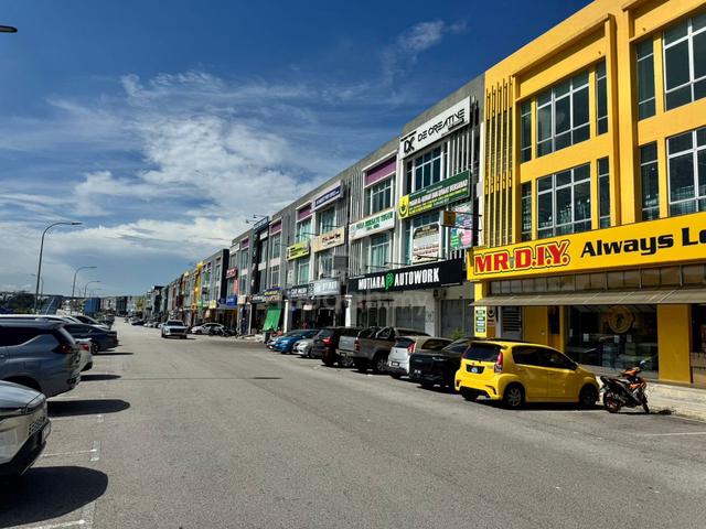 Taman Scientex Utama 3 Storey Shoplot Senai Aman Saleng Kulai 1