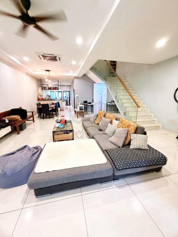 Laman Glenmarie 2 Storey (Renovation Rm500k)(Fully Extend)(Move In) 1