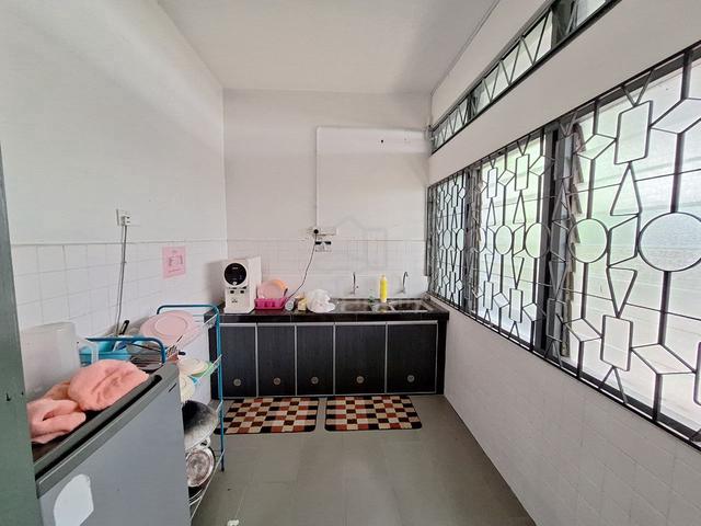 FULLY FURNISHED 🛋️ RENOVATED Non-Bumi Semi-D @ Taman Paroi Jaya! 🏡 3