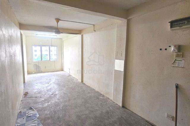 Flat PKNS Seksyen 7 Shah Alam 1