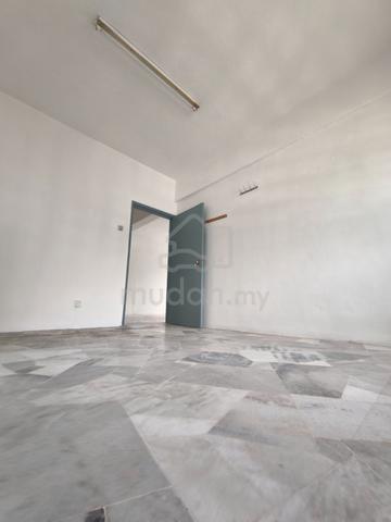 Taman Daya Shop Apartment 2
