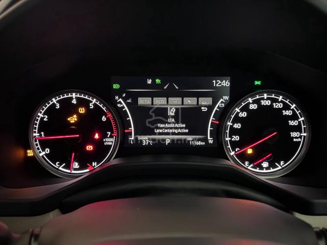 11K KM COOLBOX SROOF BSM Toyota LANDCRUISER ZX 3.5 - 5