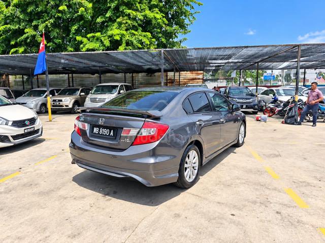2015 Honda CIVIC  FB 1.8 (AUTO) - 3