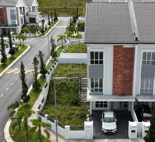 Corner Lot Seni Residences, Kota Warisan, Next to Concord/XMUM, SEPANG 1