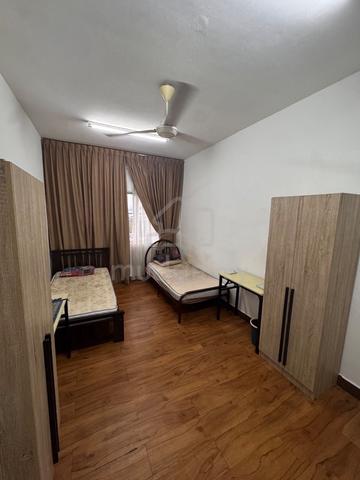 Bilik Master (Sharing- 2 kekosongan) -Jutamines Condominium Balakong 1