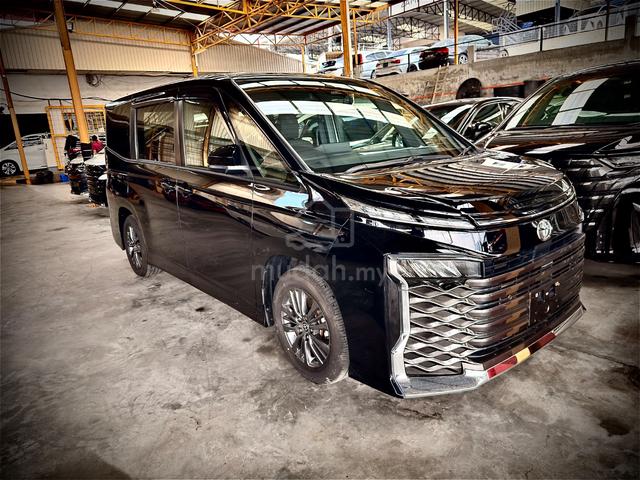 2023 Toyota VOXY 2.0 S-G (A) - 1