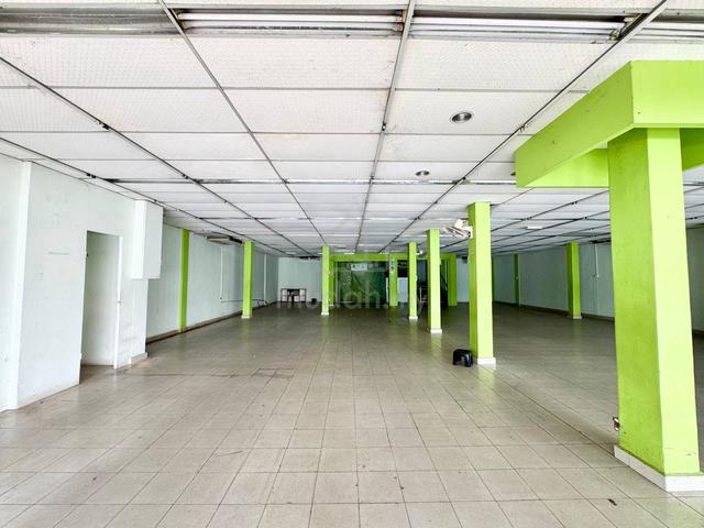 2 storey adjoining shoplot for rent @ Jalan Taib, Pontian 4