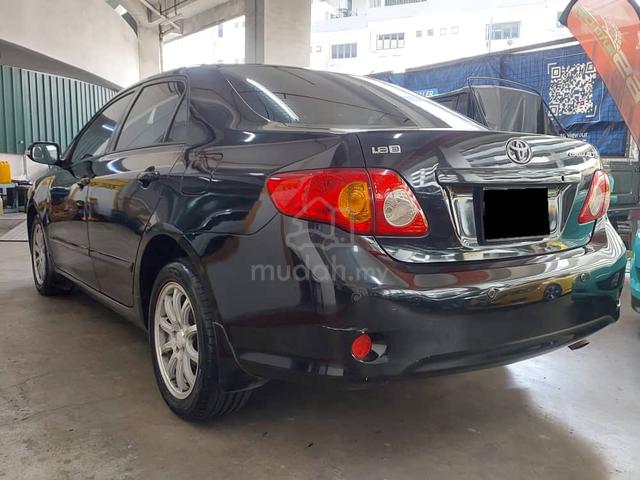 2010 Toyota Corolla Altis 1.8 E Sedan ONE OWNER - 5