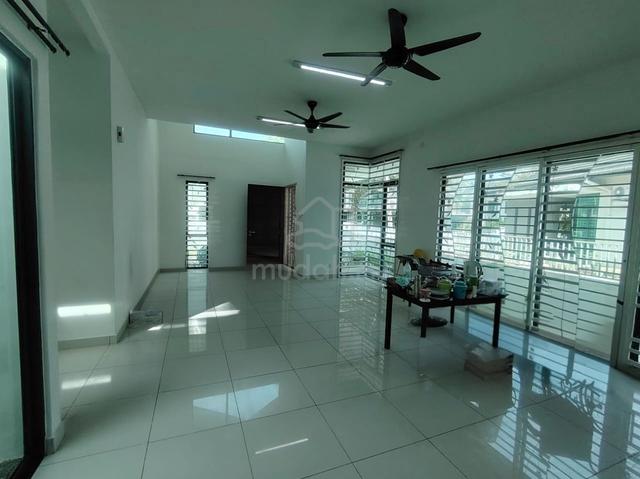 Semi-D Setingkat Lakeside(Limonia) 1