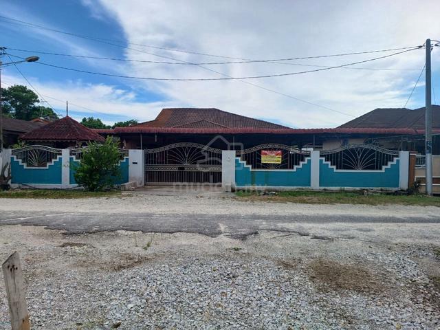 Batu 7, Lekir | BELOW MV 1