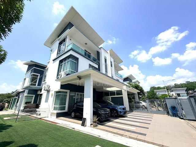 2 1/2 Storey Semi-D in Sentosa Heights, Kajang for sale 1
