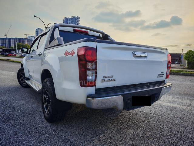 Isuzu D-MAX 2.5 Z PRESTIGE 4X4 (A) TIPTOP 1 OWNER - 3
