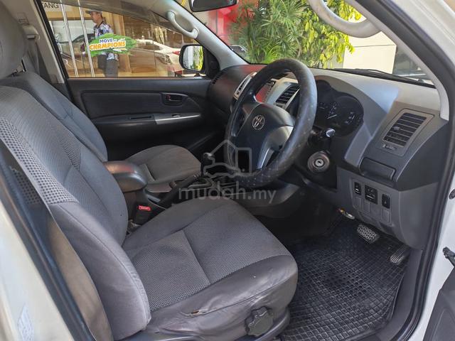 2012 Toyota HILUX 2.5 G MY05 KUN25R FACELIFT II - 5
