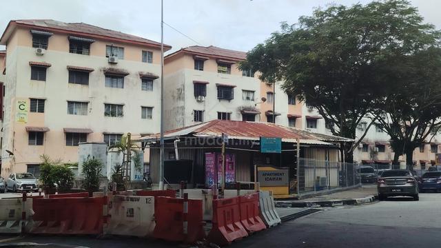 Apartment Idaman 1