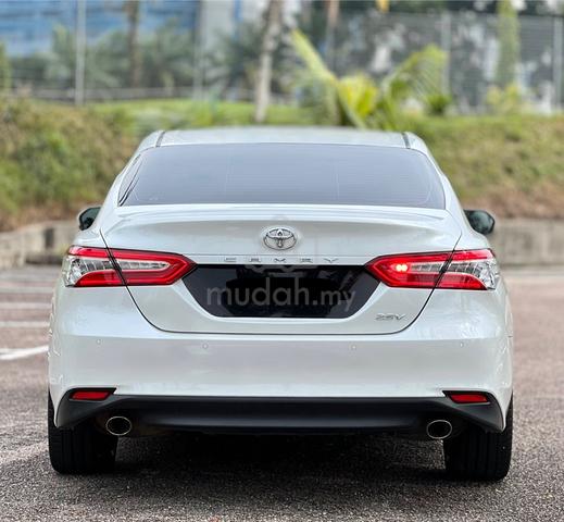 2021 Toyota CAMRY 2.5 V MY18 (A)Good Condition - 4