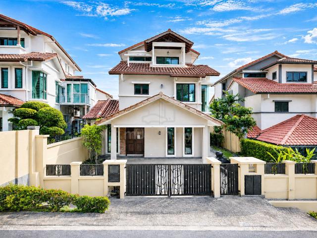 3 Storey FREEHOLD Bungalow Fully Renovated. Bukit Rahman Sungai Buloh 1