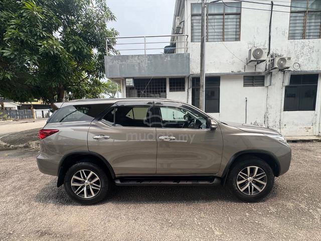 2016 Toyota FORTUNER 2.7 V SRZ (A) 4 Door - 4