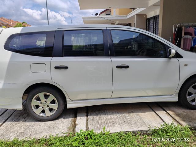 2010 Nissan GRAND LIVINA 1.6 IMPUL (A) - 4