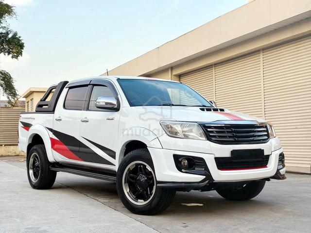 2015 Toyota Hilux 2.5 A TRD Sportivo GR - 1