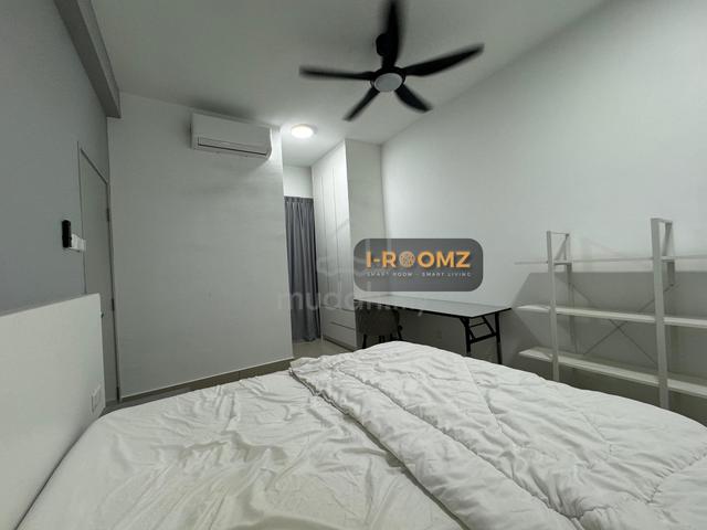 Sungai Besi Master Bathroom For Rent Low Deposit Razak City With Wifi 1