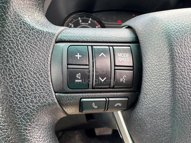 Toyota HILUX 2.4 E (A) Full loan, Year 2021. 4x4 - 4