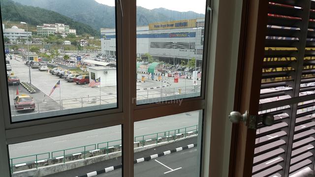 Lot Kedai (Pejabat) Bersebelahan Mydin Meru Ipoh Untuk Dijual 2