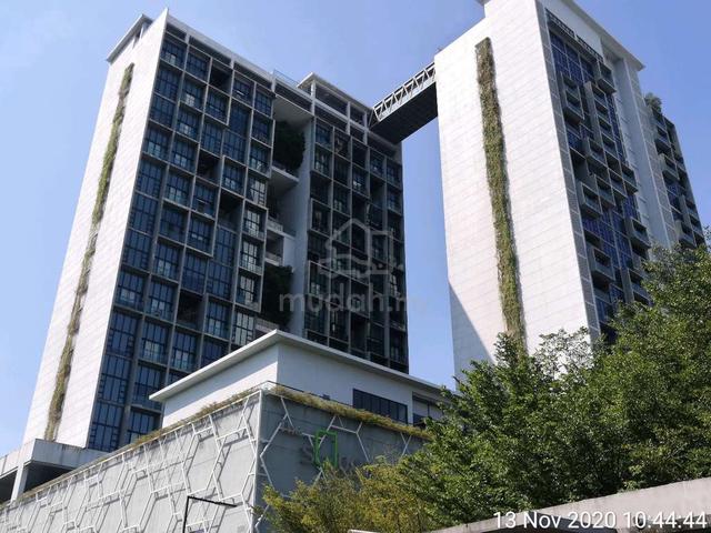 Duplex Office Suite in The Square One City 1