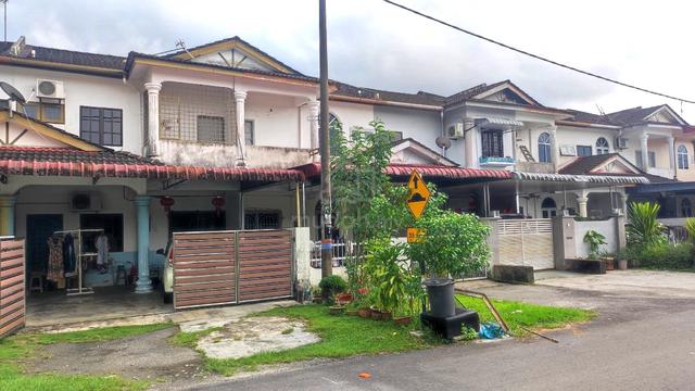 Beautiful Double-storey Terrace House at  Reasonable Price in Taiping 1