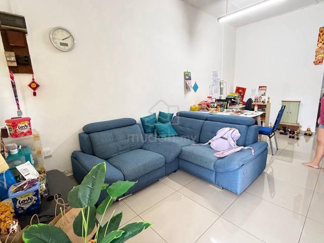 Full Loan Sri Skudai 1sty house 22x70 Fuly mosaic Good condition 1