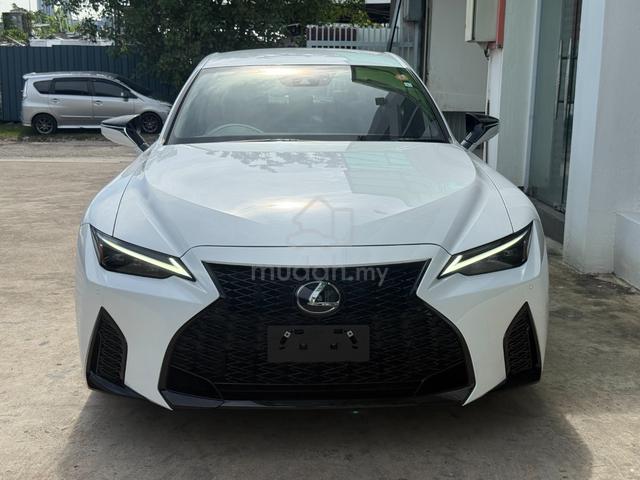 2023 Lexus IS300 2.0 F-SPORT 4,200KM JACPOT UNIT - 3
