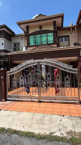 Bandar Bukit Tinggi 2 Klang Terrace 2 Storey House for Sale Extended 1
