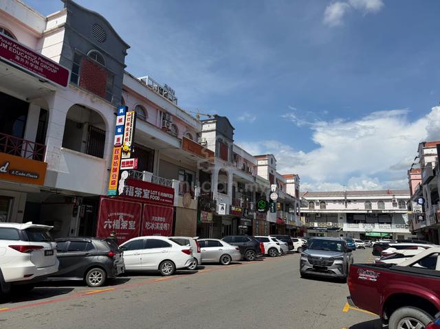 Lintas Plaza l First Floor Shop Lot l Prime Location l Hilltop Luyang 1