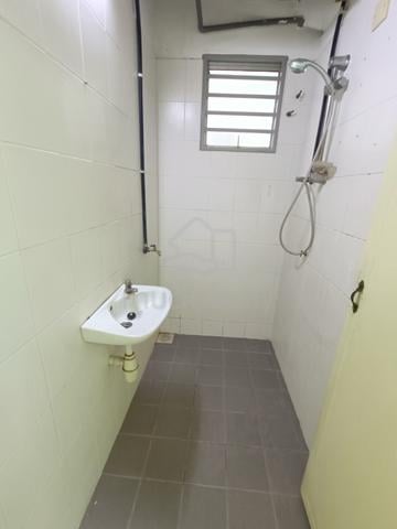 Taman Sri Penaga 3 Sikamat (Townhouse Grd 3 Bed 2 Toilets) 5