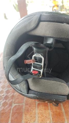 Helmet KYT - photo 2 of 5