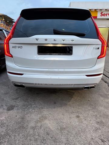 2021/2022 Volvo XC90 T5 MOMENTUM 2.0L (A) WHITE l - 2