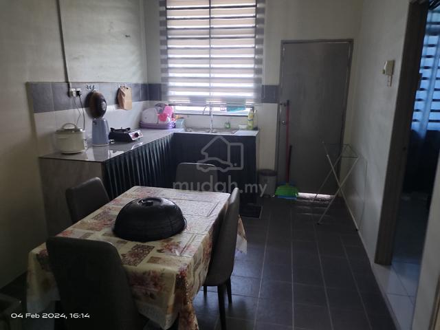 [Fully Furnished,Banyak Kedai] Rumah Sewa Kg Padang 5