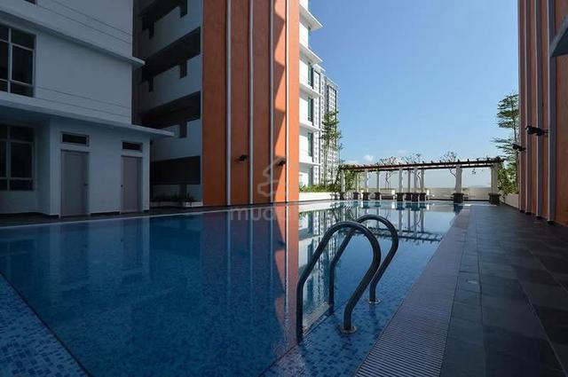 Medium Room at the Arc Cyberjaya University Nearest-UOC,MMU,Limkokwi 1