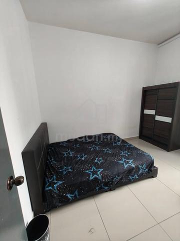 Suriamas suites / Common room / Low Deposit / to ciq 10 mins / Larkin 1