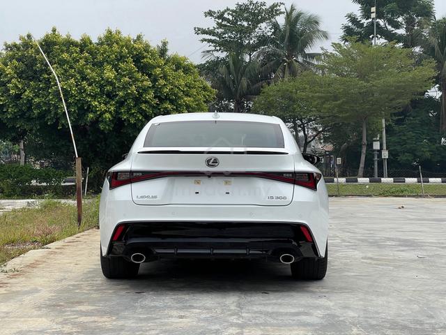 F/SPEC 2021 Lexus IS300 F SPORT MODE BLACK RED INT - 3