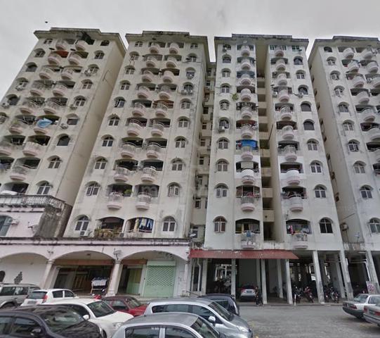 Ferringhi Mutiara Apartment 1